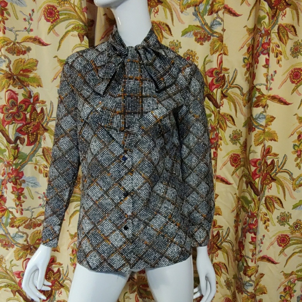 Vintage pussy bow blouse
